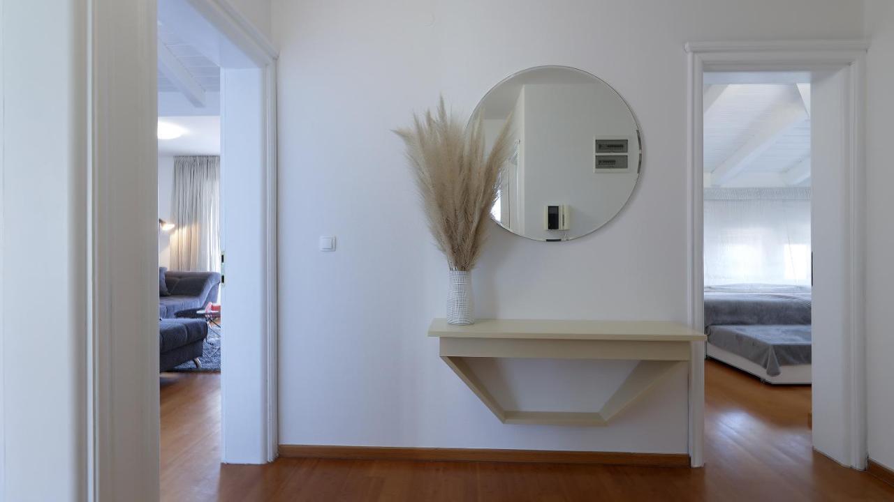 Sea View Apartment In Ičići Buitenkant foto