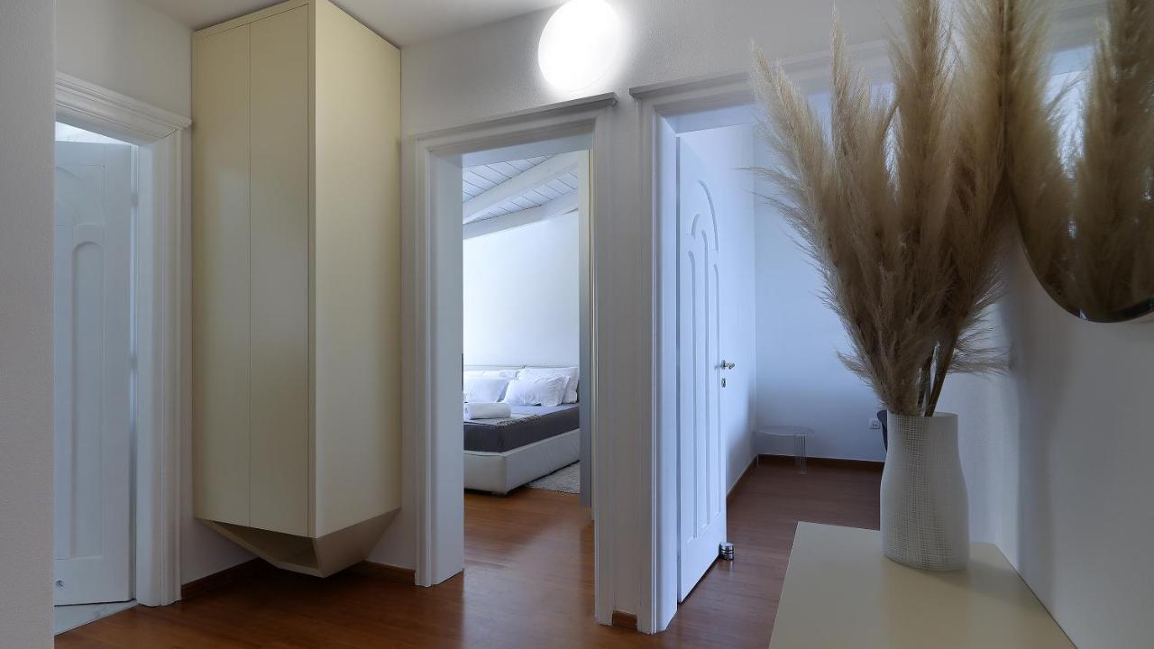 Sea View Apartment In Ičići Buitenkant foto